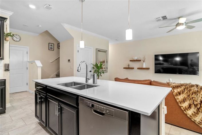 Image No.8-3 Bed Townhouse for sale