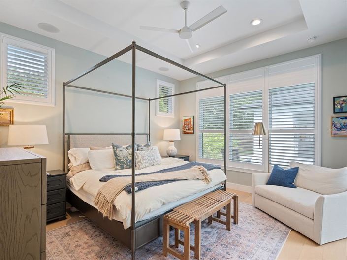 Image No.11-5 Bed Property for sale