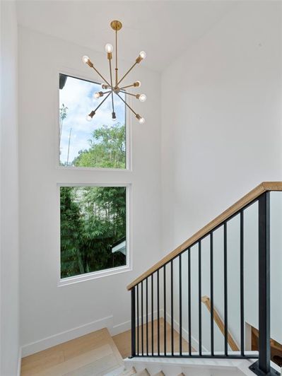 Image No.16-5 Bed Property for sale