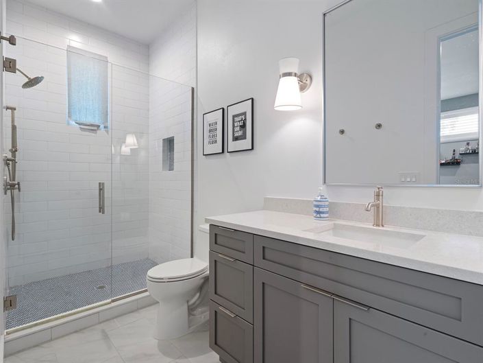 Image No.23-5 Bed Property for sale