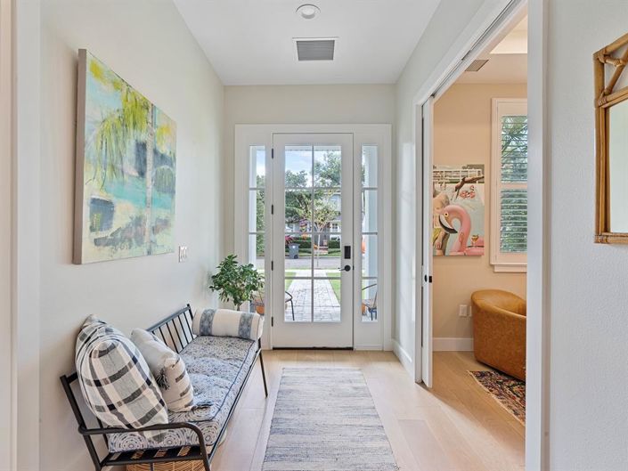 Image No.3-5 Bed Property for sale