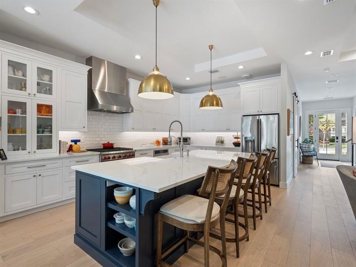 Image No.7-5 Bed Property for sale