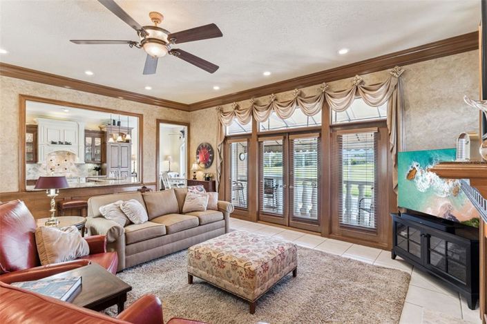 Image No.14-4 Bed Property for sale