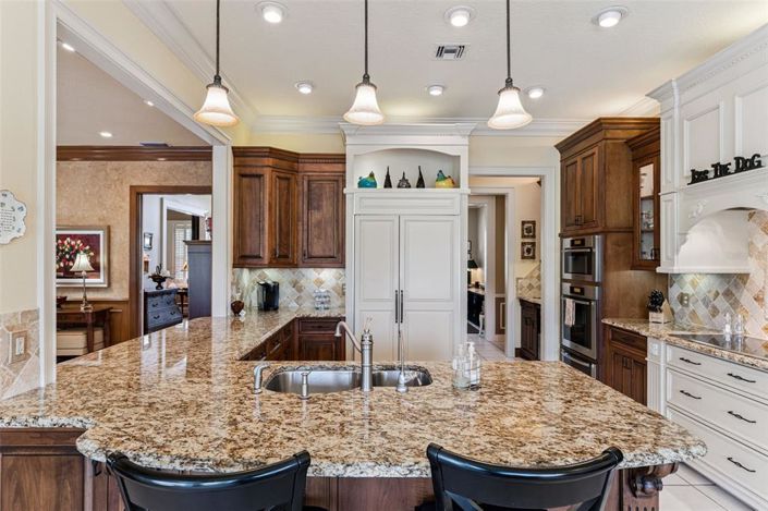 Image No.18-4 Bed Property for sale