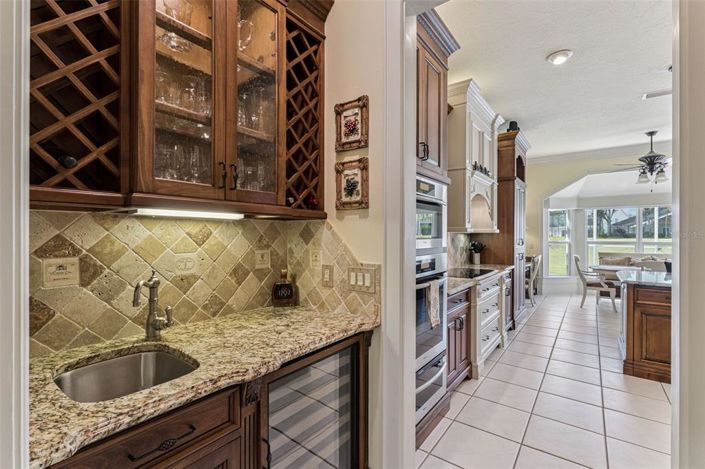 Image No.22-4 Bed Property for sale