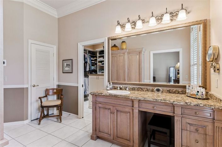 Image No.27-4 Bed Property for sale