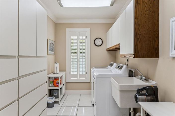 Image No.36-4 Bed Property for sale