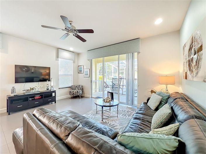 Image No.6-3 Bed Townhouse for sale