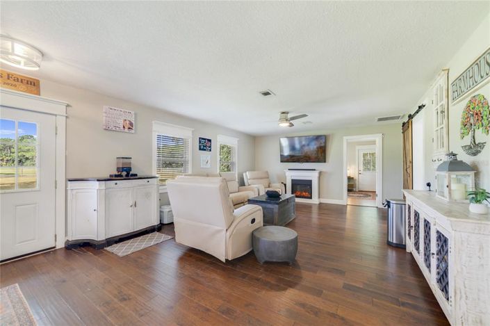 Image No.7-3 Bed Property for sale