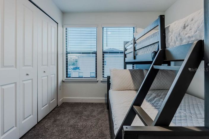 Image No.23-4 Bed Townhouse for sale