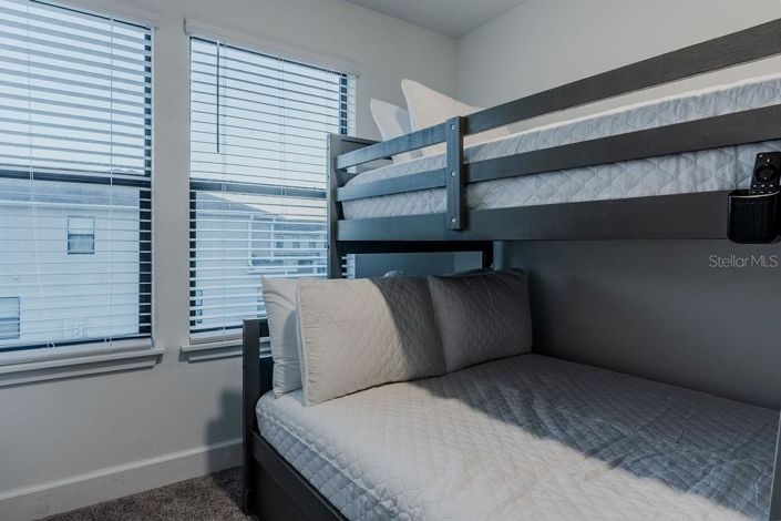 Image No.27-4 Bed Townhouse for sale