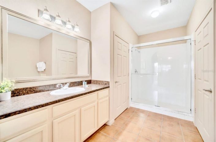 Image No.13-2 Bed Property for sale