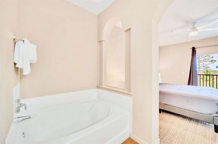 Image No.14-2 Bed Property for sale