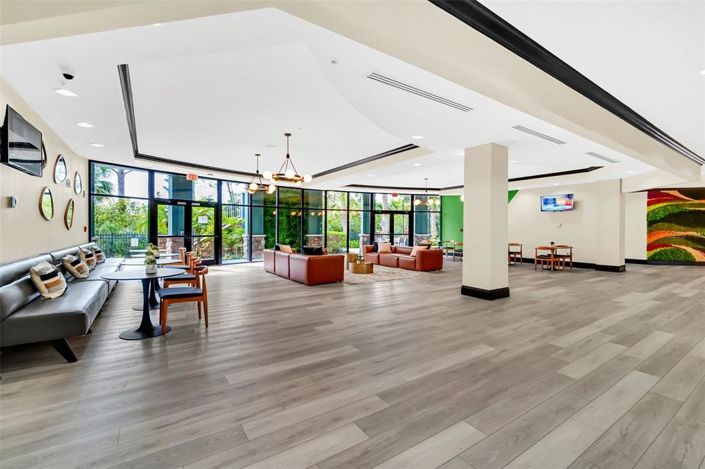 Image No.27-2 Bed Property for sale