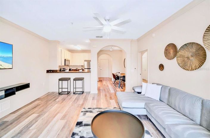 Image No.8-2 Bed Property for sale