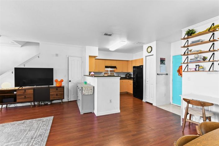 Image No.14-3 Bed Property for sale