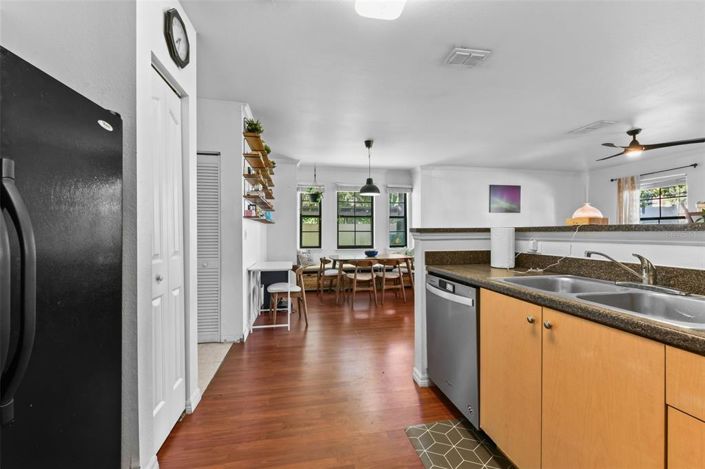 Image No.18-3 Bed Property for sale