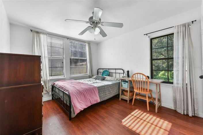 Image No.37-3 Bed Property for sale