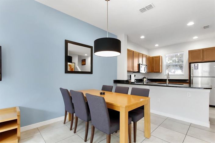 Image No.11-2 Bed Townhouse for sale