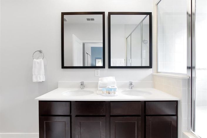 Image No.23-2 Bed Townhouse for sale