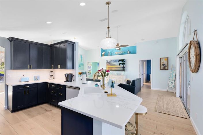 Image No.11-3 Bed Property for sale