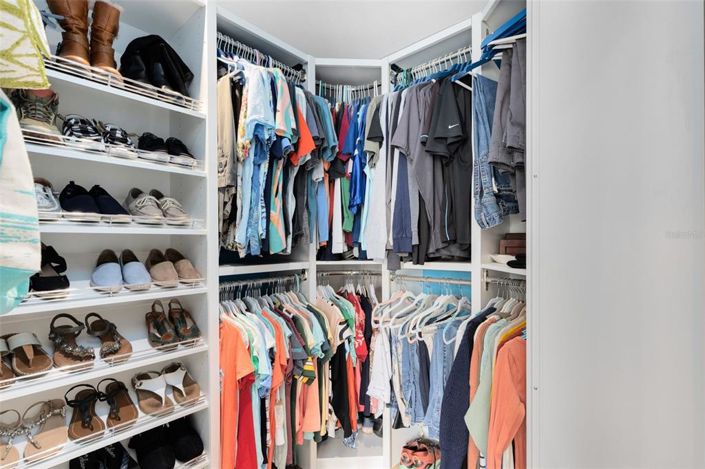 Image No.17-3 Bed Property for sale