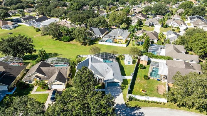 Image No.27-3 Bed Property for sale