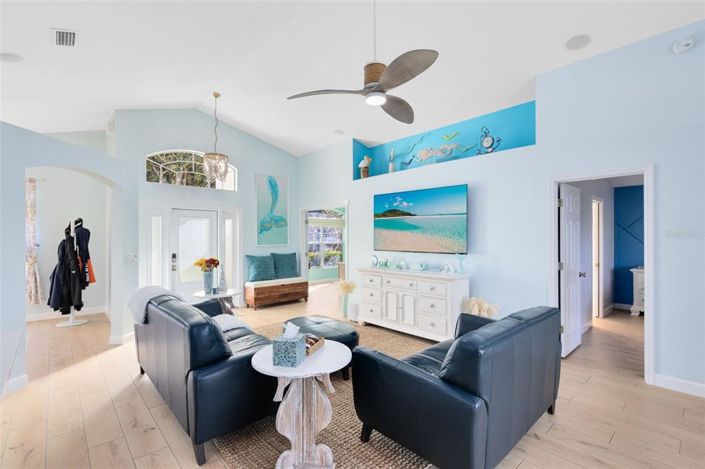 Image No.7-3 Bed Property for sale