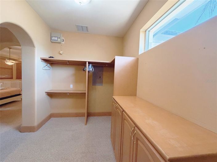 Image No.23-5 Bed Property for sale