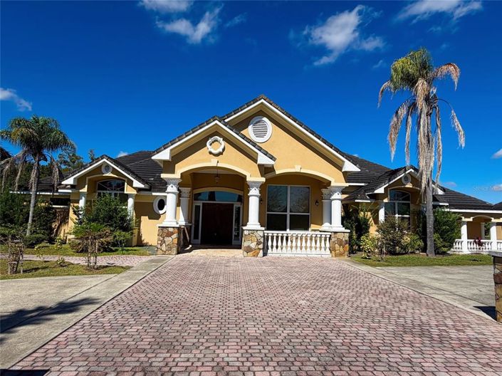 Image No.3-5 Bed Property for sale