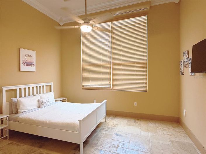 Image No.36-5 Bed Property for sale