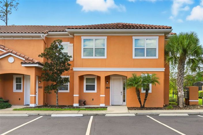 Image No.1-3 Bed Townhouse for sale