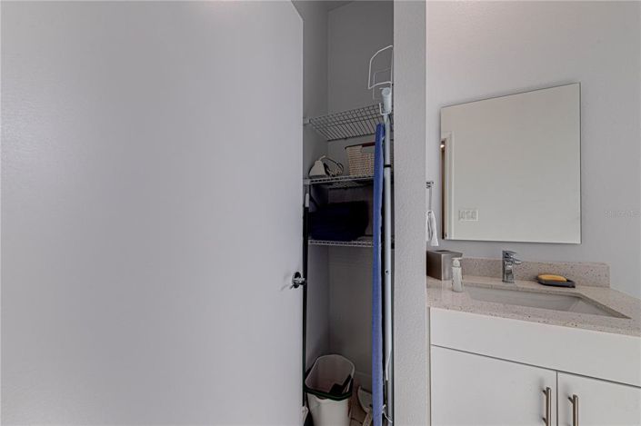 Image No.14-5 Bed Townhouse for sale