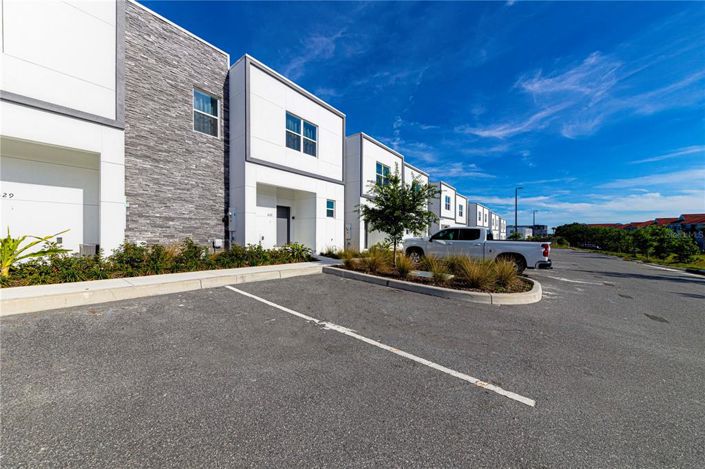 Image No.2-5 Bed Townhouse for sale