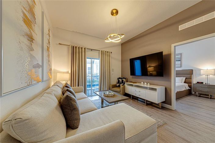 Image No.22-5 Bed Townhouse for sale