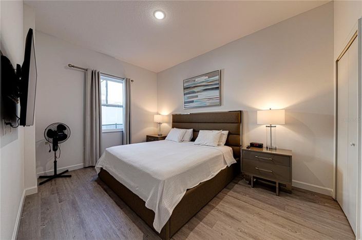 Image No.24-5 Bed Townhouse for sale