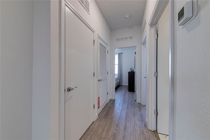 Image No.32-5 Bed Townhouse for sale