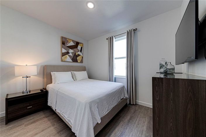 Image No.38-5 Bed Townhouse for sale