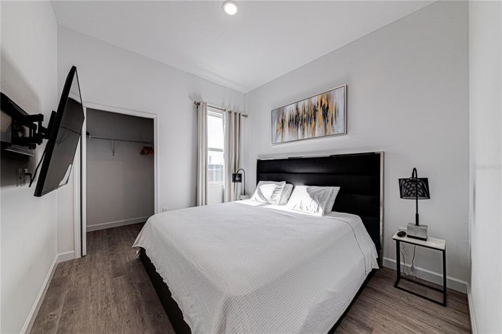 Image No.44-5 Bed Townhouse for sale