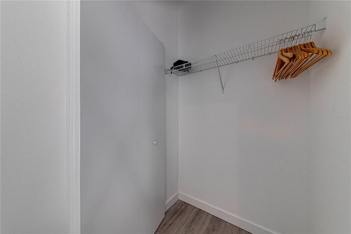 Image No.45-5 Bed Townhouse for sale