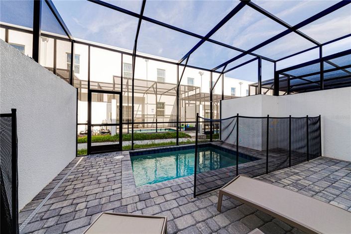 Image No.5-5 Bed Townhouse for sale