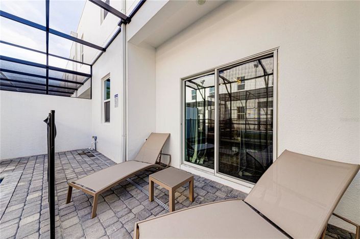 Image No.6-5 Bed Townhouse for sale