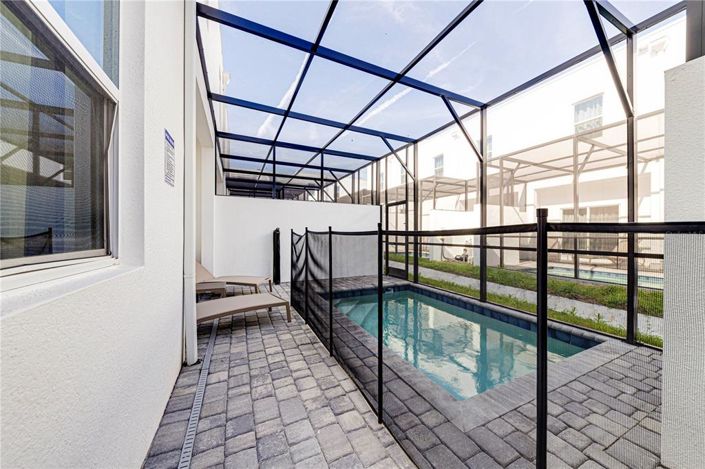 Image No.9-5 Bed Townhouse for sale