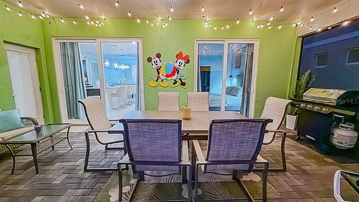 Image No.8-5 Bed Property for sale