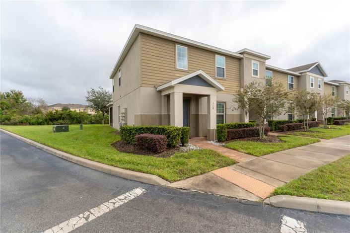 Image No.2-Maison de ville de 4 chambres à vendre à Davenport