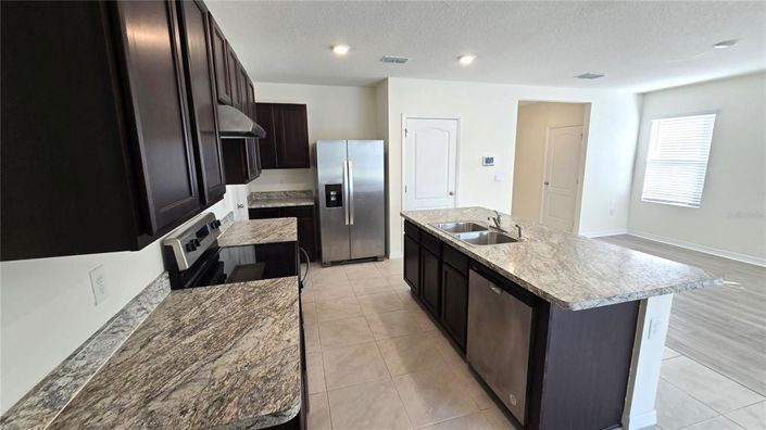 Image No.13-5 Bed Property for sale