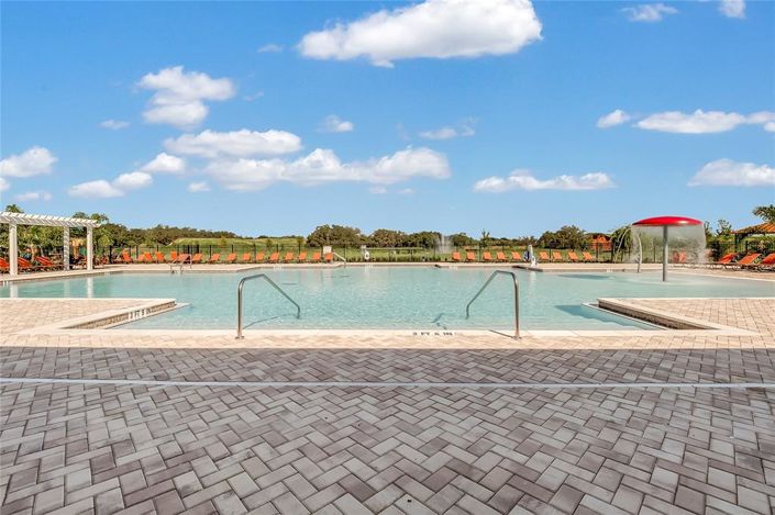 Image No.48-5 Bed Property for sale