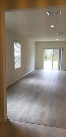 Image No.8-5 Bed Property for sale