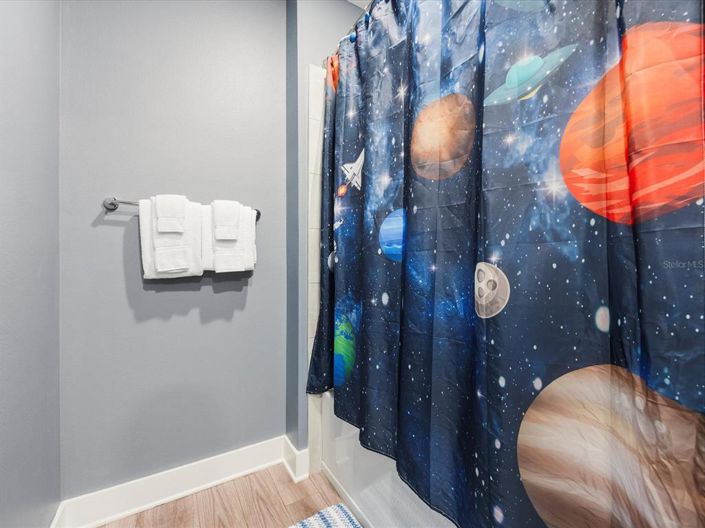 Image No.29-10 Bed Property for sale