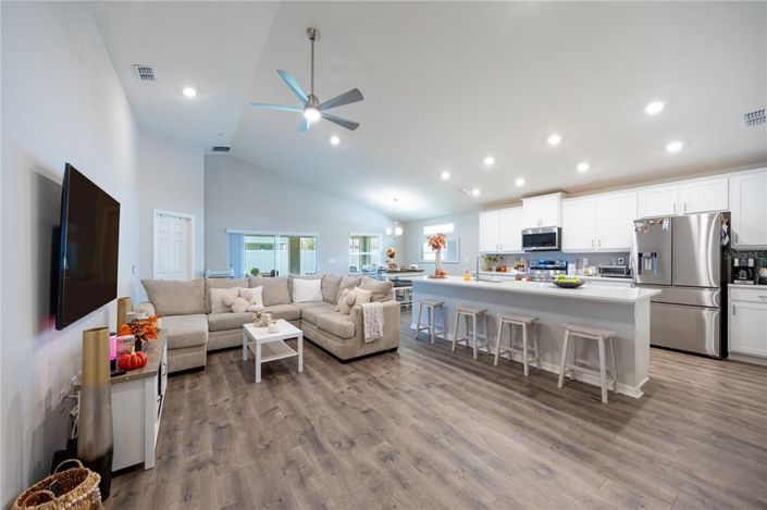 Image No.4-Propriété de 4 chambres à vendre à Davenport